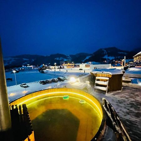 Gradina Mariajelor Hotel Câmpulung Moldovenesc المظهر الخارجي الصورة