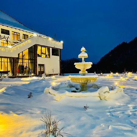 Gradina Mariajelor Hotel Câmpulung Moldovenesc المظهر الخارجي الصورة