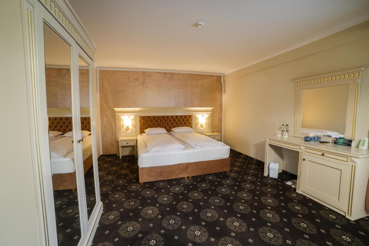 Gradina Mariajelor Hotel Câmpulung Moldovenesc المظهر الخارجي الصورة