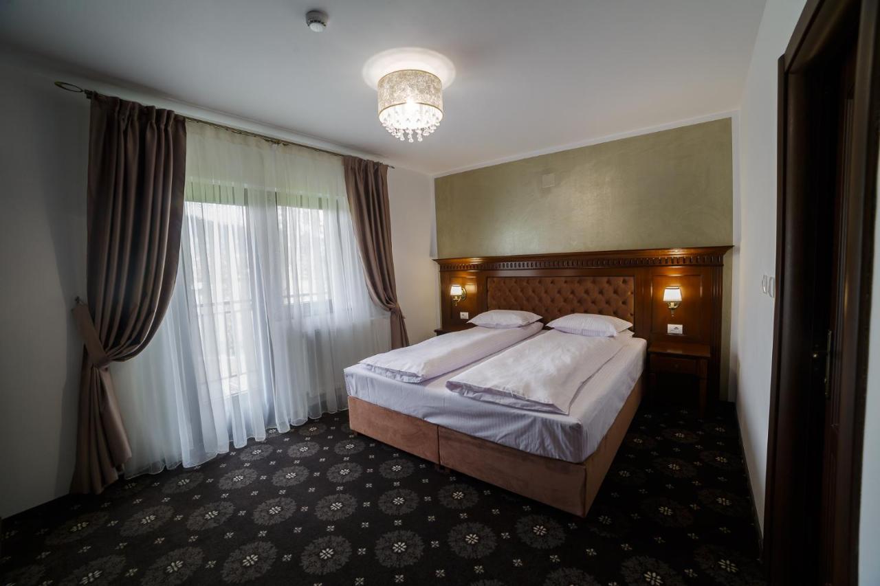 Gradina Mariajelor Hotel Câmpulung Moldovenesc المظهر الخارجي الصورة
