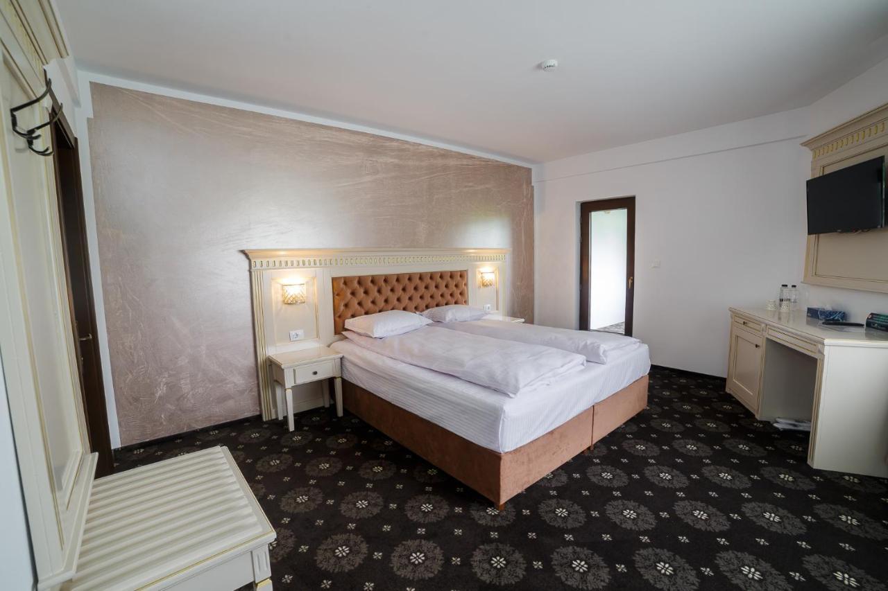 Gradina Mariajelor Hotel Câmpulung Moldovenesc المظهر الخارجي الصورة