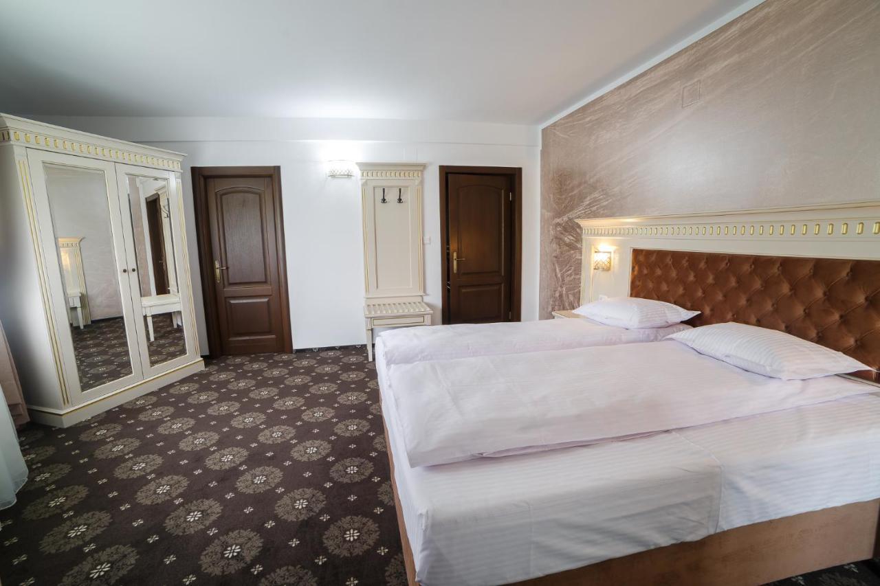 Gradina Mariajelor Hotel Câmpulung Moldovenesc المظهر الخارجي الصورة