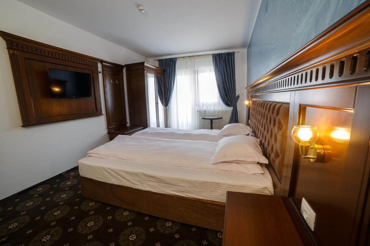 Gradina Mariajelor Hotel Câmpulung Moldovenesc المظهر الخارجي الصورة