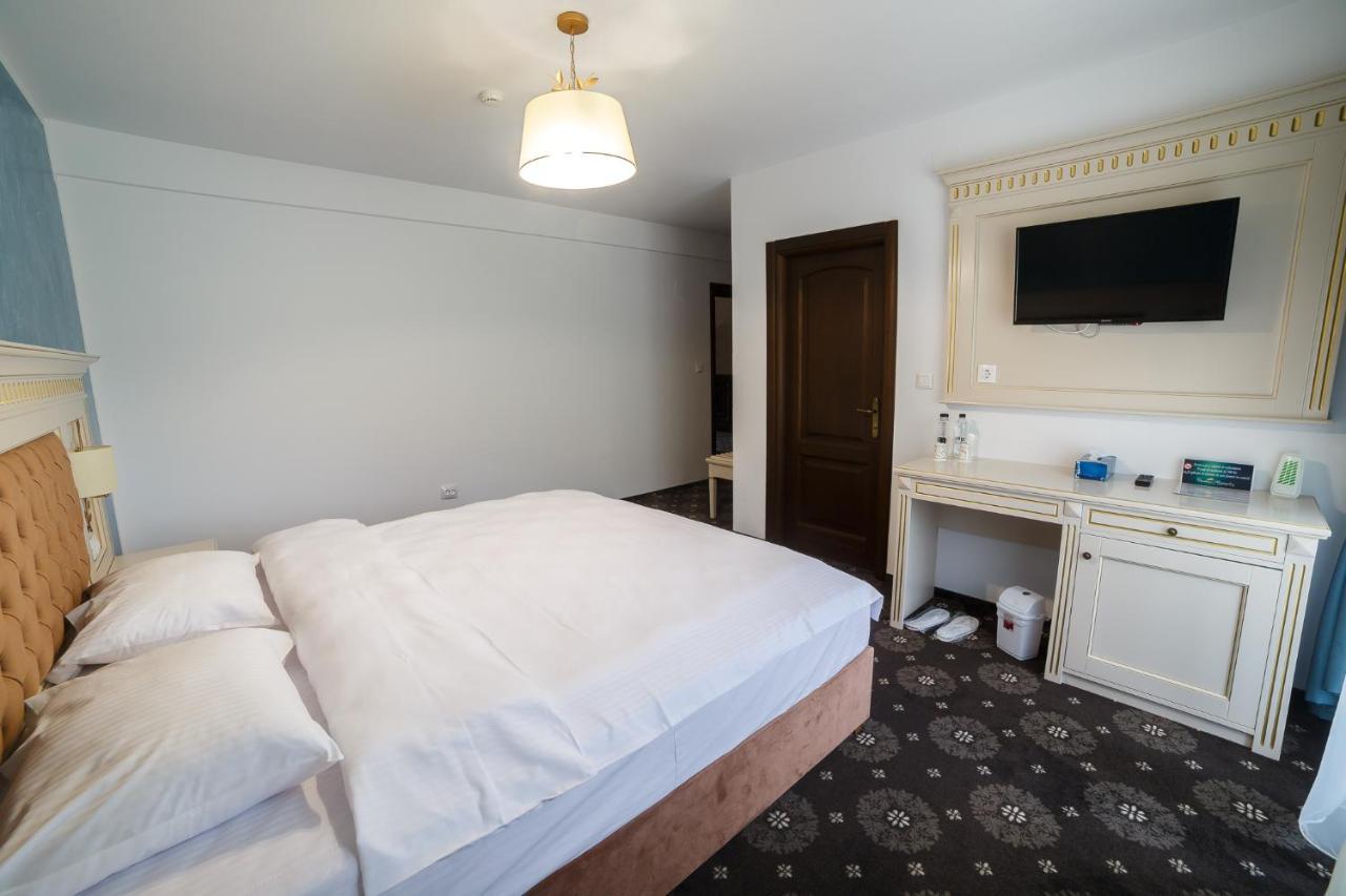 Gradina Mariajelor Hotel Câmpulung Moldovenesc المظهر الخارجي الصورة
