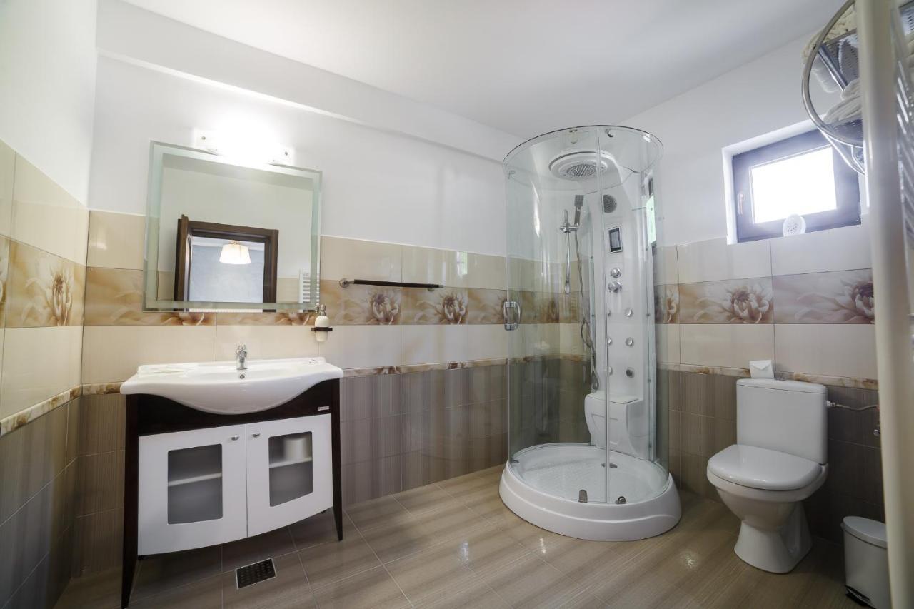 Gradina Mariajelor Hotel Câmpulung Moldovenesc المظهر الخارجي الصورة