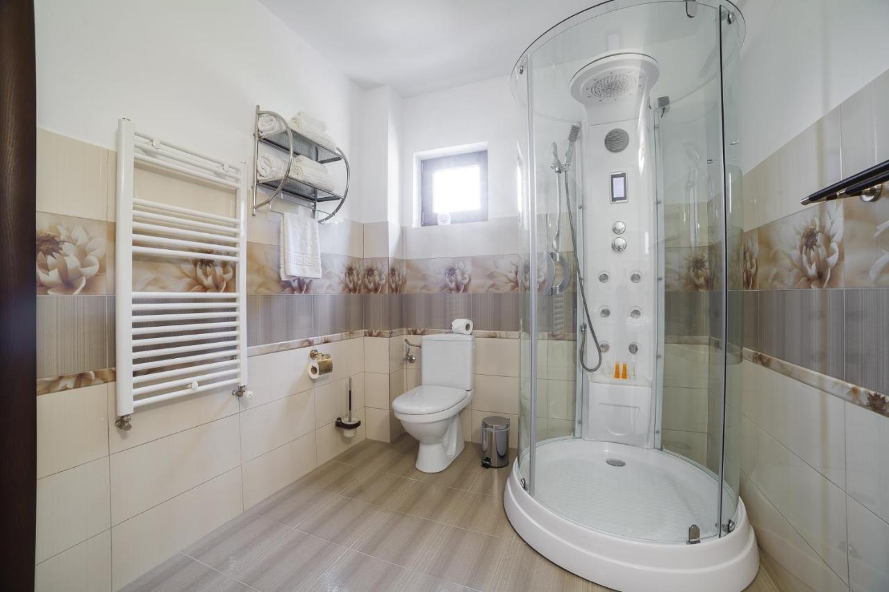 Gradina Mariajelor Hotel Câmpulung Moldovenesc المظهر الخارجي الصورة