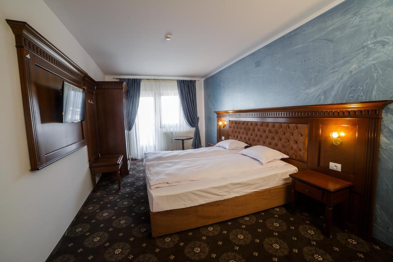 Gradina Mariajelor Hotel Câmpulung Moldovenesc المظهر الخارجي الصورة