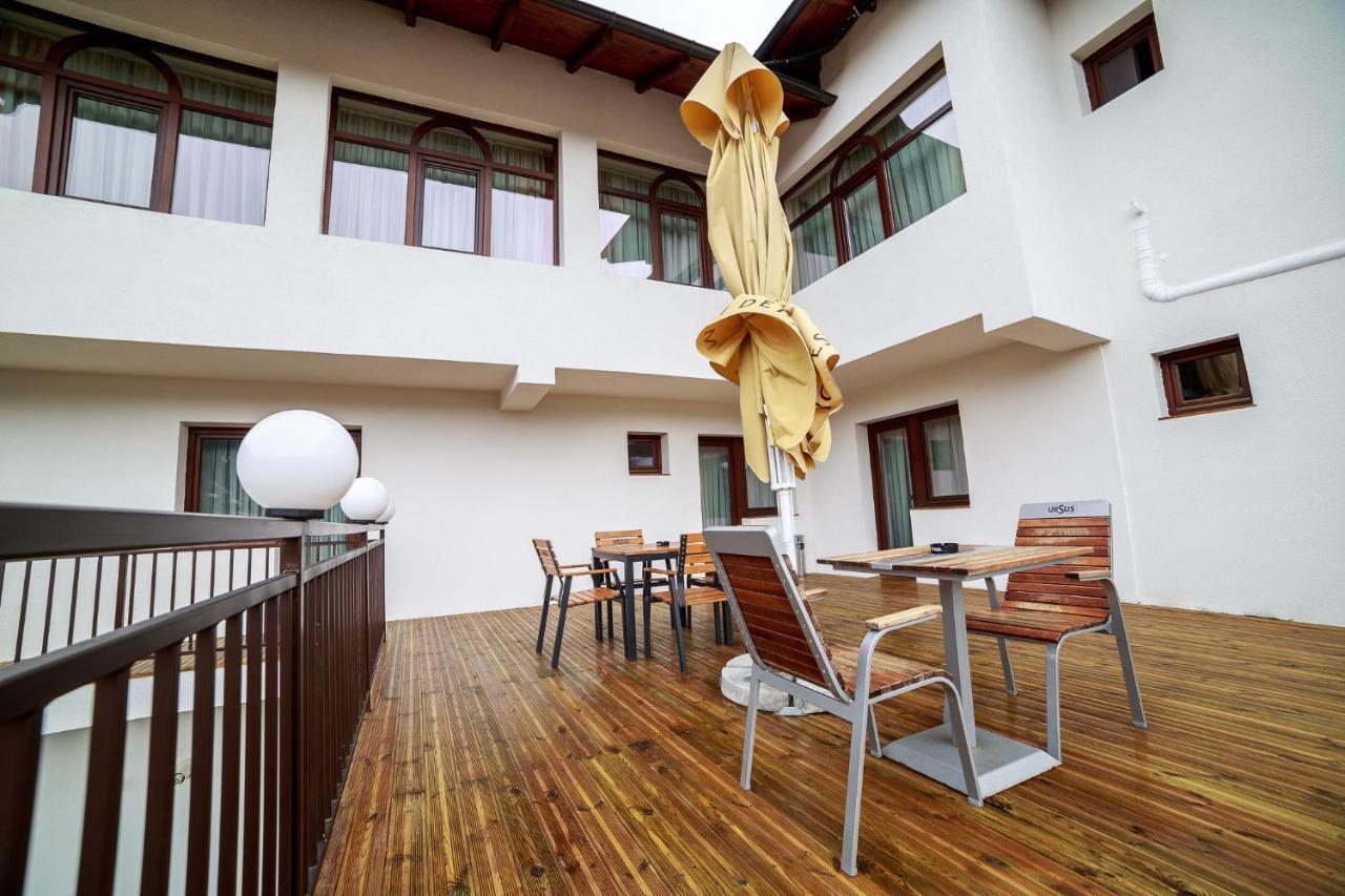 Gradina Mariajelor Hotel Câmpulung Moldovenesc المظهر الخارجي الصورة